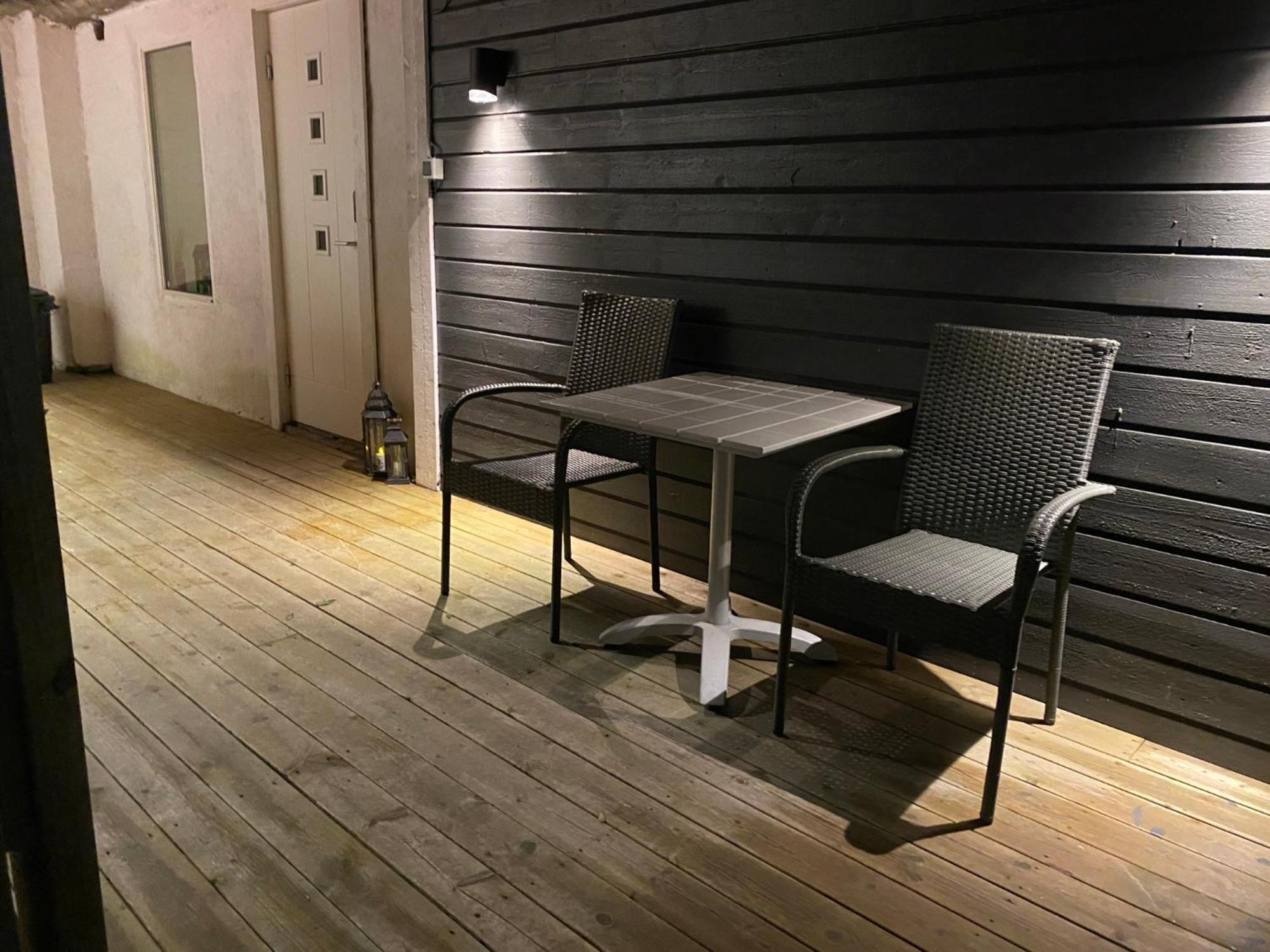 Sentral 4-Roms Leilighet I Trollbakken Tromsø Buitenkant foto